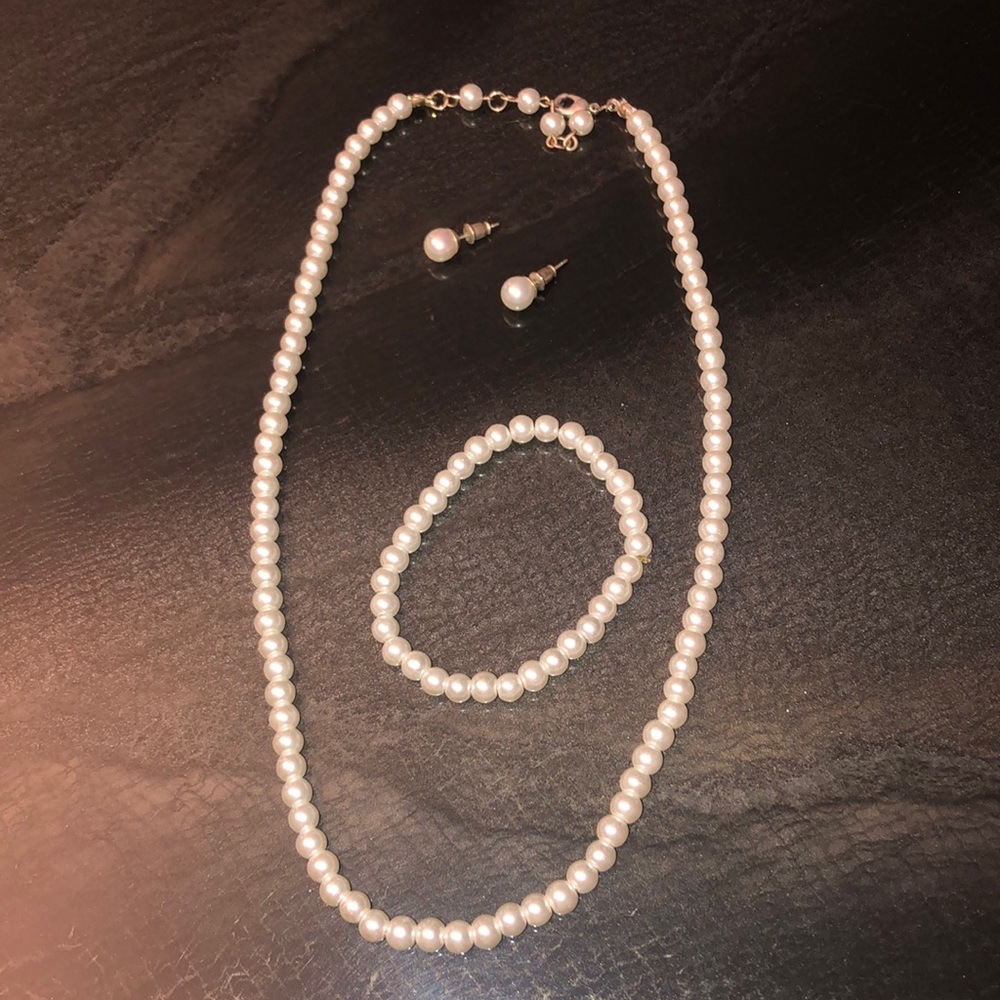 Pearl Set